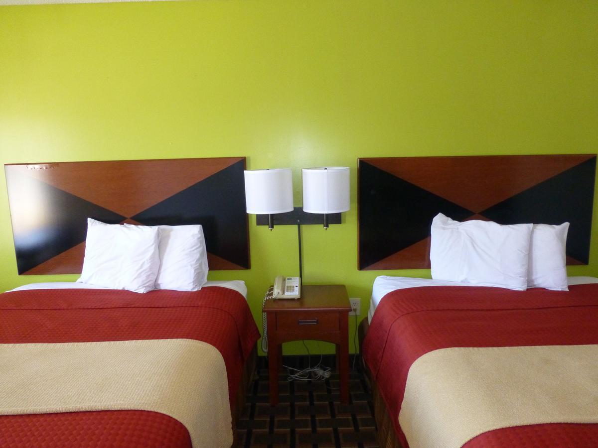 Coach Inn - Summerville Ngoại thất bức ảnh