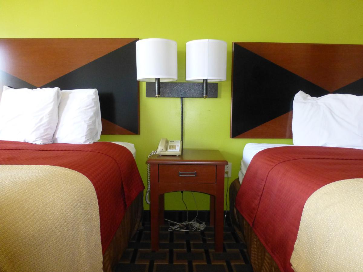 Coach Inn - Summerville Ngoại thất bức ảnh